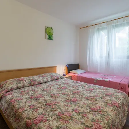 By The Sea Sveti Ivan, - 7002 Apartamento *