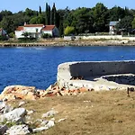 شقة By The Sea Sveti Ivan, - 7002 أوماغ